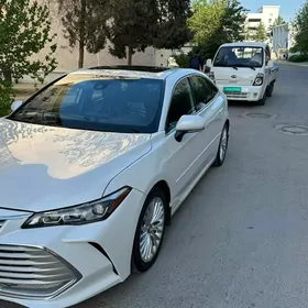 Toyota Avalon 2019
