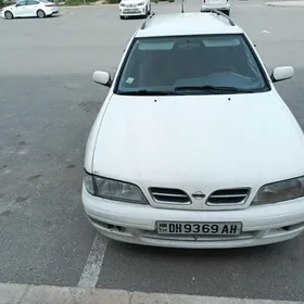 Nissan Primera 1998
