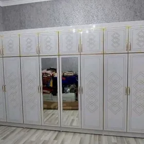 MEBEL STENKA 