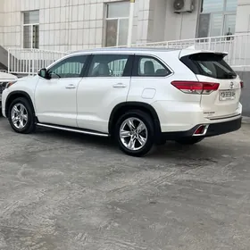 Toyota Highlander 2019