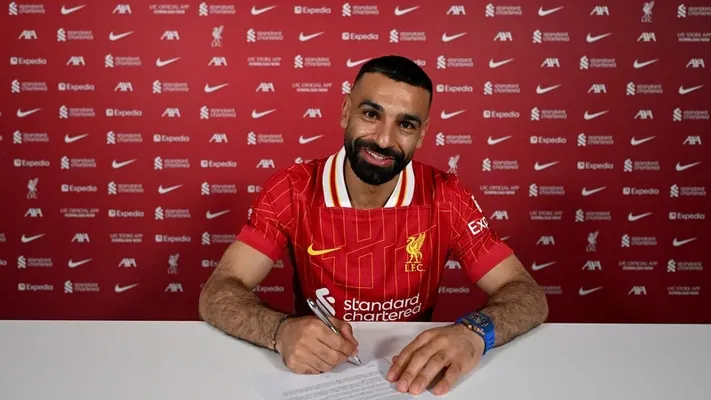 «Liwerpul» Mohammed Salah bilen şertnamasyny uzaldandygyny mälim etdi