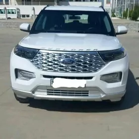Ford Explorer 2022
