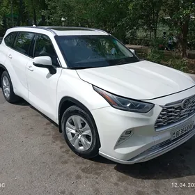 Toyota Highlander 2020