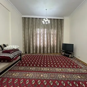 MOSKOWSKAYA 4 KOM 4 ETAJ 185M2