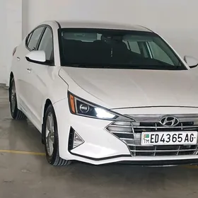 Hyundai Elantra 2020