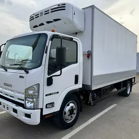 Isuzu Forward 2018