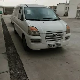 Hyundai H-1 2006