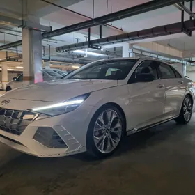 Hyundai Elantra 2022