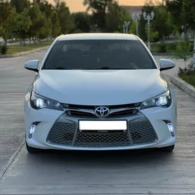Toyota Camry 2016