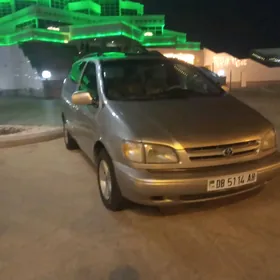 Toyota Sienna 2001