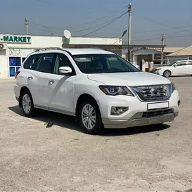 Nissan Pathfinder 2021