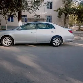 Toyota Avalon 2005
