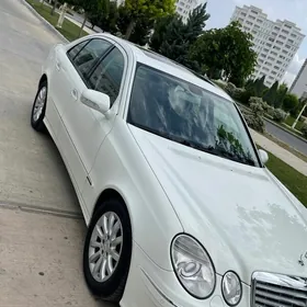 Mercedes-Benz E320 2007