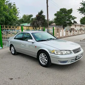 Toyota Camry 2000