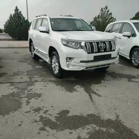 Toyota Land Cruiser Prado 2023