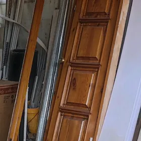 двери