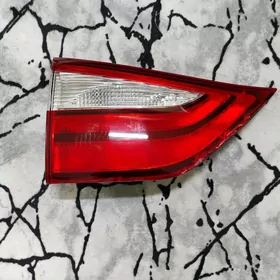Sienna Stopnik fara 2018