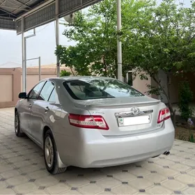 Toyota Camry 2010