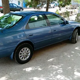 Toyota Camry 2000