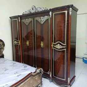 spalni komplekt
