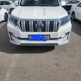Toyota Land Cruiser Prado 2022