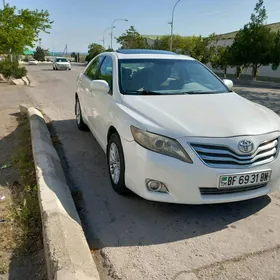 Toyota Camry 2010