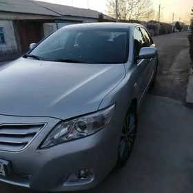 Toyota Camry 2010