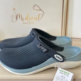 crocs