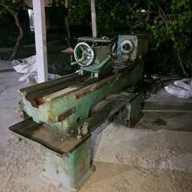 Tokarnyy stanok