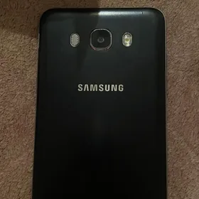 Samsung J7