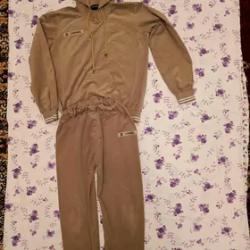 Kiçi gyzlara geyimler
