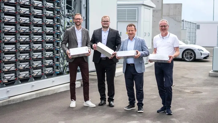Porsche elektromobiller üçin batareýalary gaýtadan işlemek boýunça taslamasyny işe girizýär