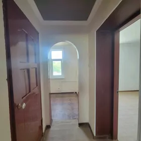  Satlyk jaý 2 etaž 1 kom 