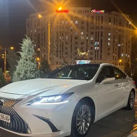 Lexus ES 350 2019