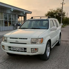 Infiniti QX4 2002