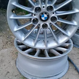 Bmw e39 diska 2003
