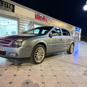 Opel Signum 2004