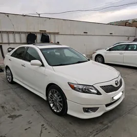 Toyota Camry 2011