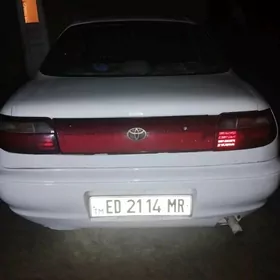 Toyota Carina 1993