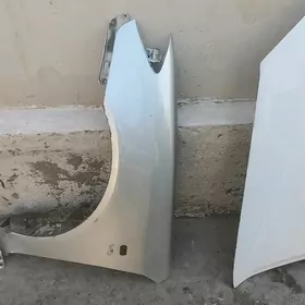 Кузовные запчасти Toyota