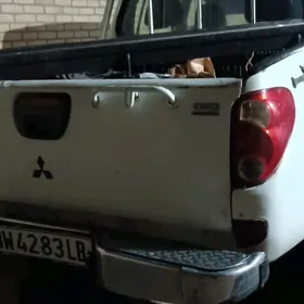 багаж капот л200