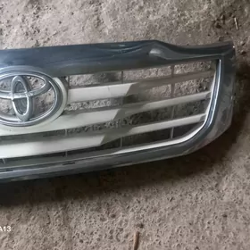 аблицовка Hilux