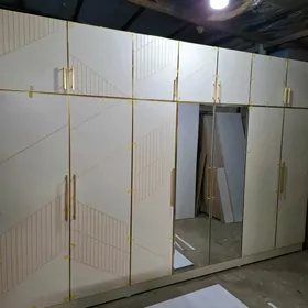 Mebel taze