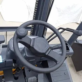 Shantui SFD30 2025
