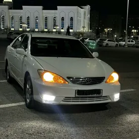 Toyota Camry 2004