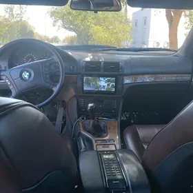 BMW 528 2000