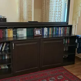 Трюмо с зеркалом