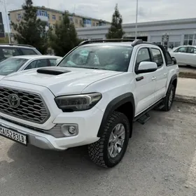 Toyota Tacoma 2021