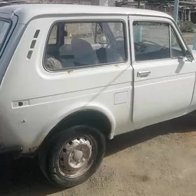 Lada Niva 1986