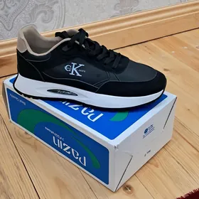 Täze gelen krasowkalar